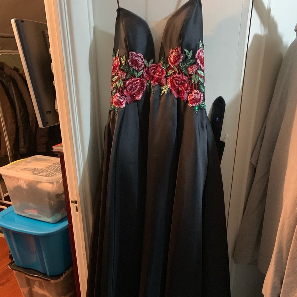 Camille La Vie formal holiday party dress